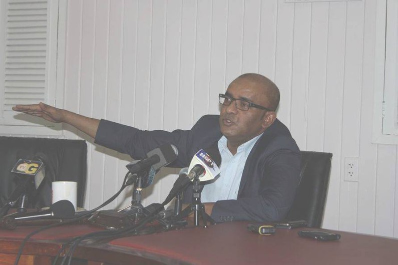 Jagdeo offers no comment on Venezuelan troop build up but urges President to meet Maduro