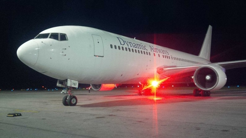 Dynamic Airways hits snafu on inaugural service