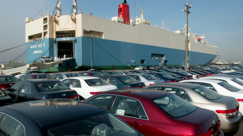 Ramotar now plans reduced taxes on vehicle imports once re-elected