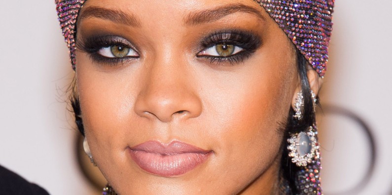 Rihanna teases new song ahead of album