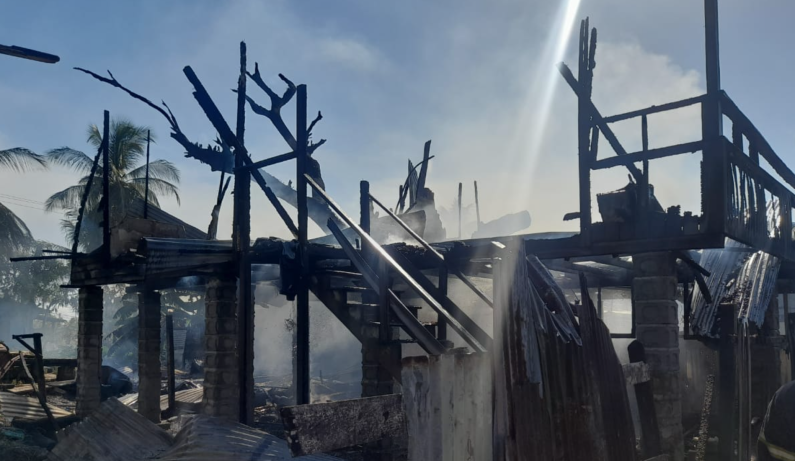 Sisters lose their homes in East La Penitence blaze