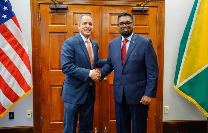 President Ali and team discuss banking and finance with Deputy US Secretary of Commerce