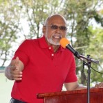 Ramotar promises increase in minimum wage once re-elected; Workers heckle
