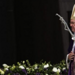 Pope Francis urges Mexico to vanquish drugs scourge