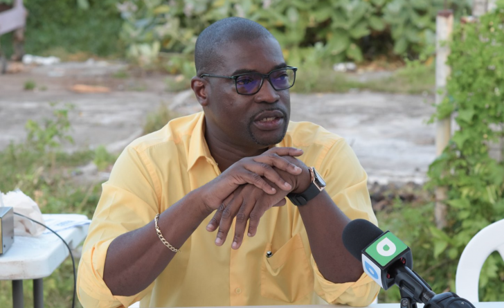 Patterson believes ExxonMobil should not auction for remaining oil blocks – News Source Guyana
