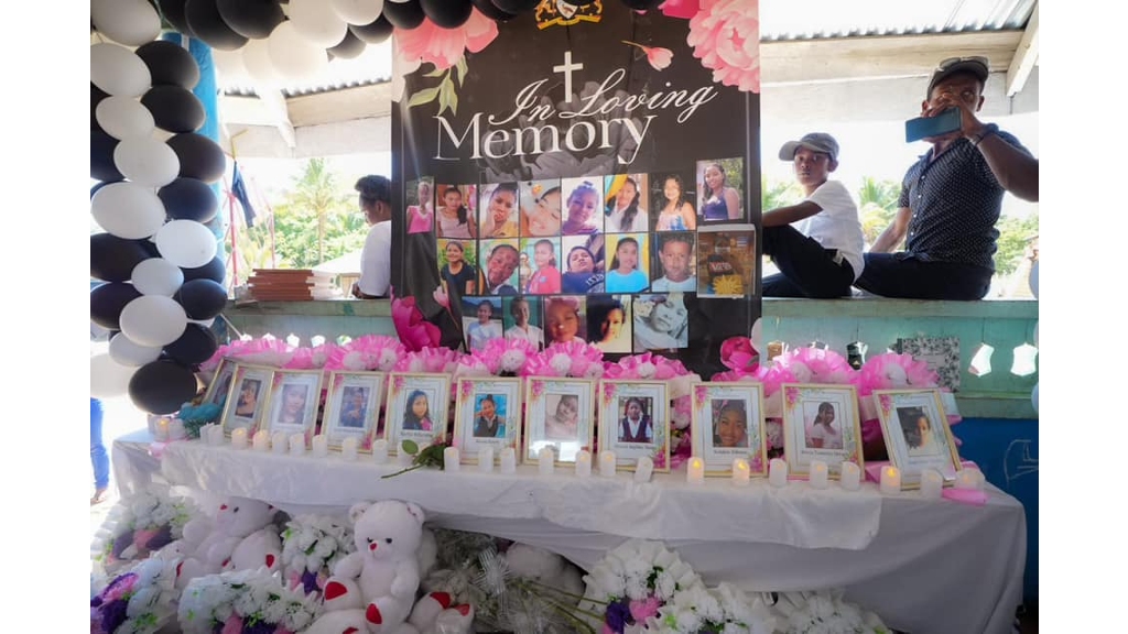 fire_victims_funeral_1_675759b17b1eabfddd2231c916e6f46f