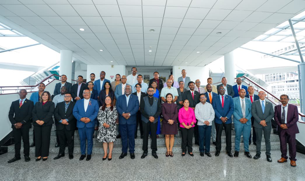 President encourages new Regional Officials to collaborate with the Government on accelerating development