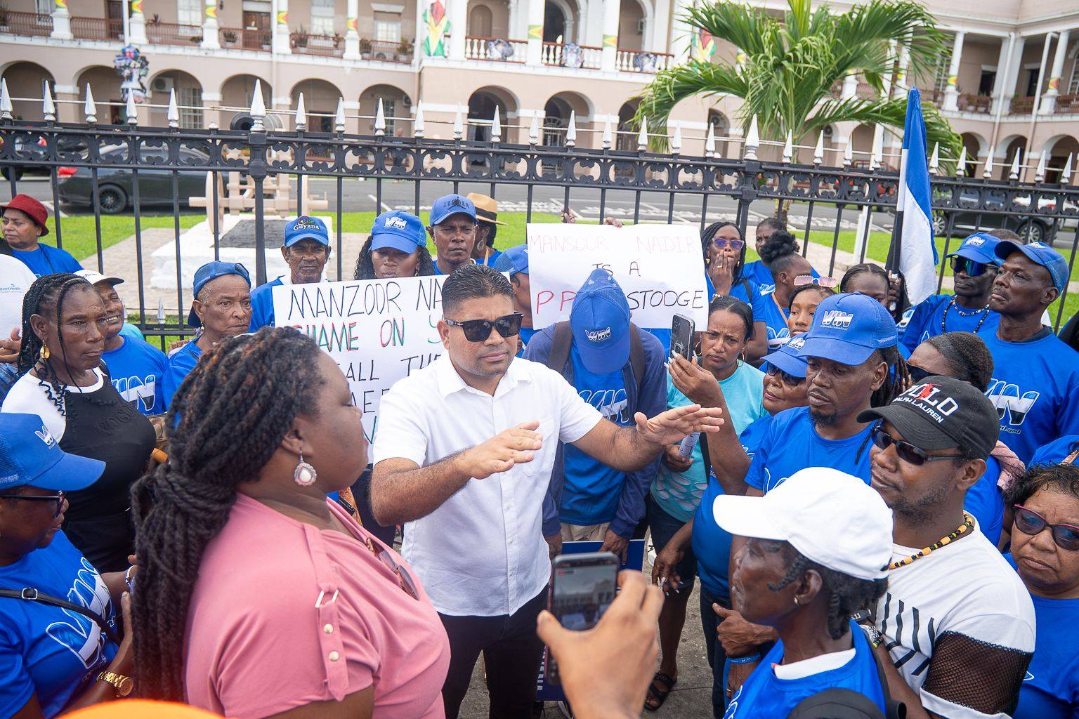 Mohamed accuses Speaker of colluding with Government to delay election of Opposition Leader